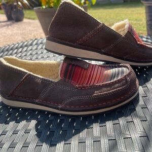 Ariet children’s slip ons